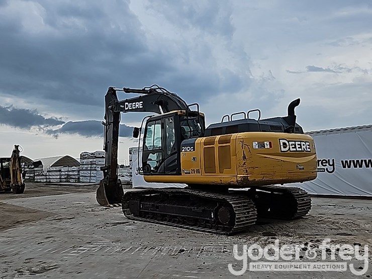 2019-deere-210g-image-3