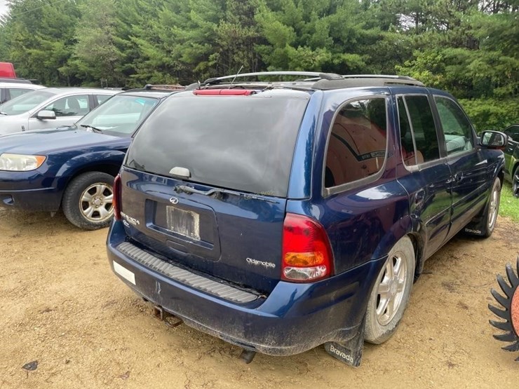 2002-oldsmobile-bravada-suv-image-7
