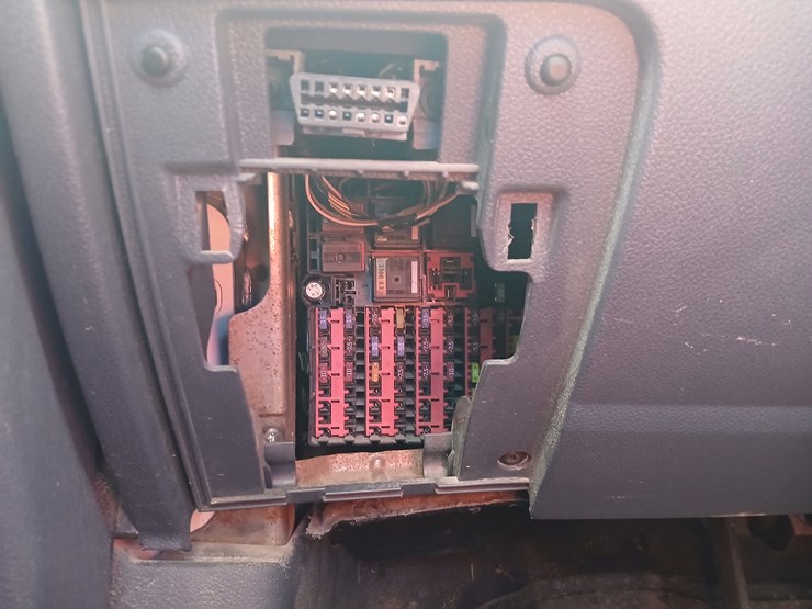 2012-ford-transit-connect-image-44