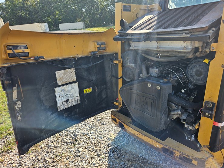 2004-caterpillar-236b-image-14