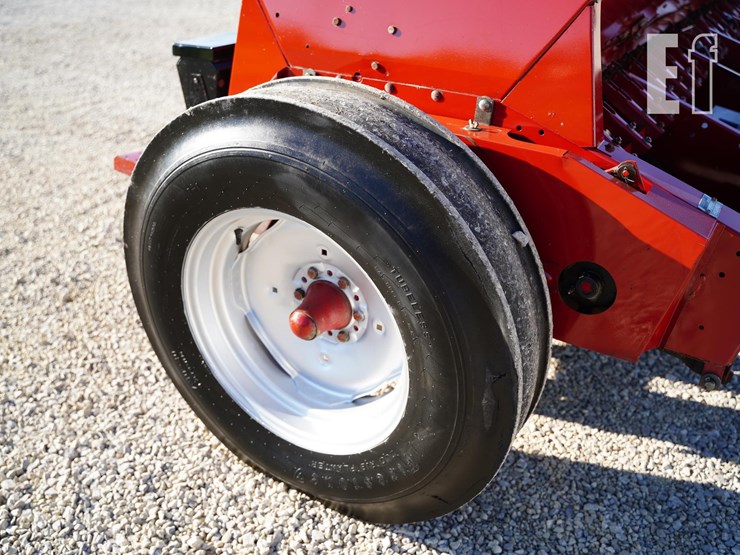 case-ih-5300-image-13