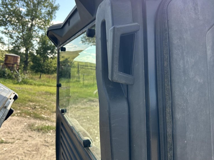 2018-john-deere-gator-xuv-835r-image-26