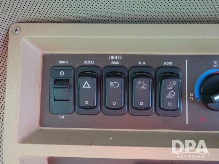 2001-john-deere-9550-image-132