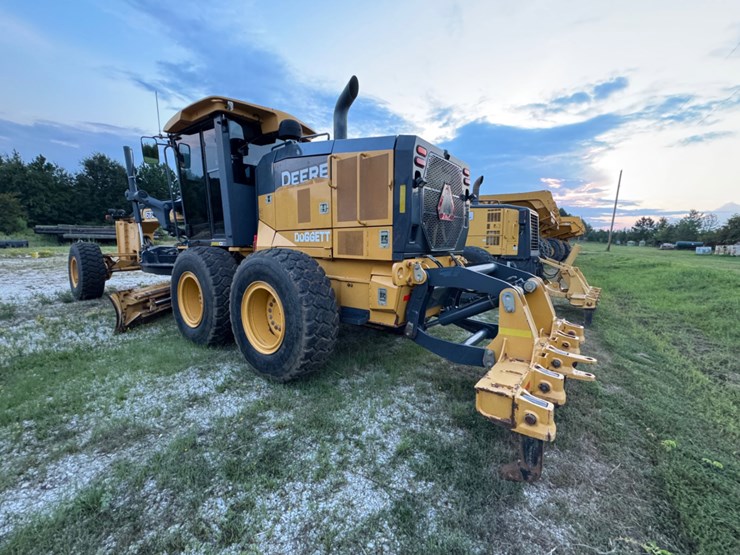 2018-john-deere-672-image-6