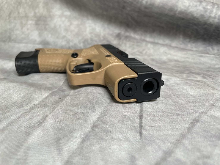 #4535-•-beretta-apx-a1-9mm-luger-semi-auto-pistol,-sn:-axc154045-image-4