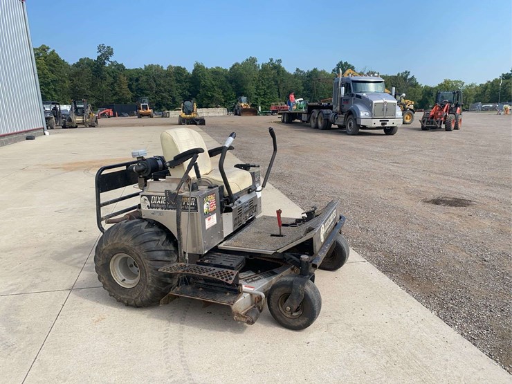 dixie-chopper-xt3200-zero-turn-mower-image-2