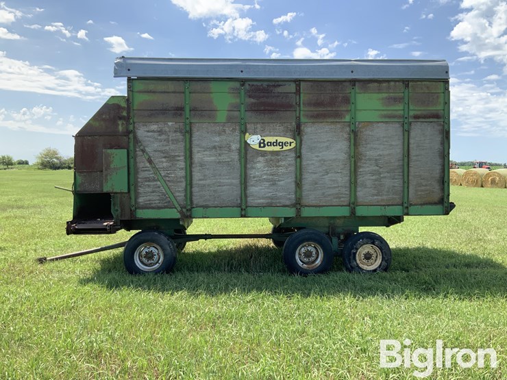 badger-t950-silage-wagon-image-8