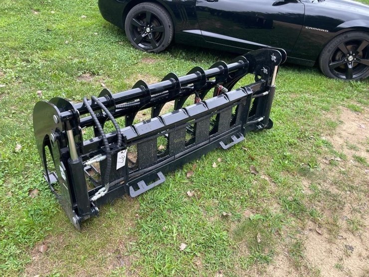 new-giyi-skidsteer-6'-log-grabber-image-3