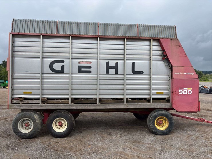 gehl-980-image-15