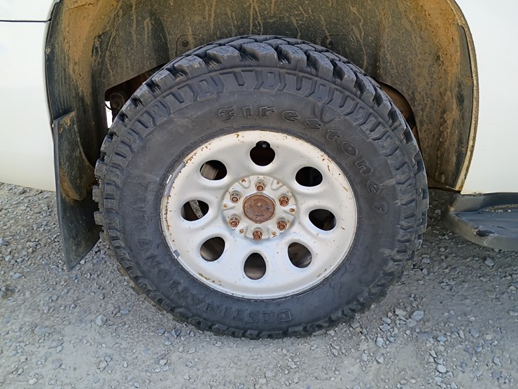 2010-chevrolet-tahoe-image-69