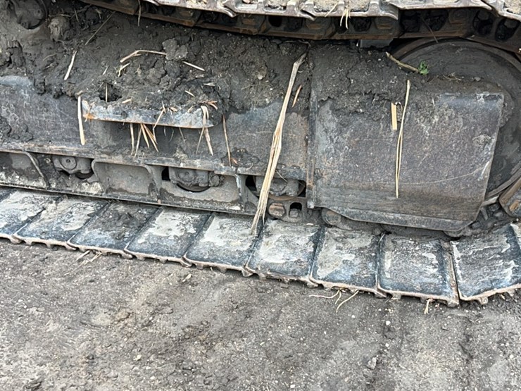caterpillar-320-image-35