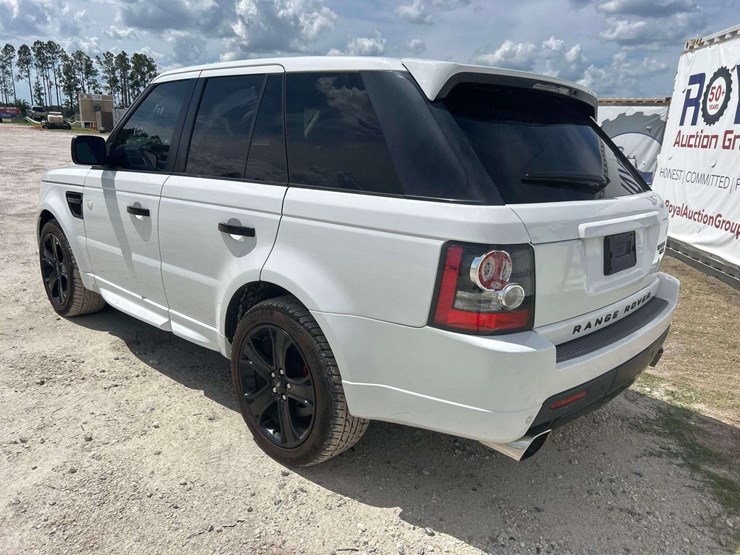 2011-land-rover-range-rover-image-4