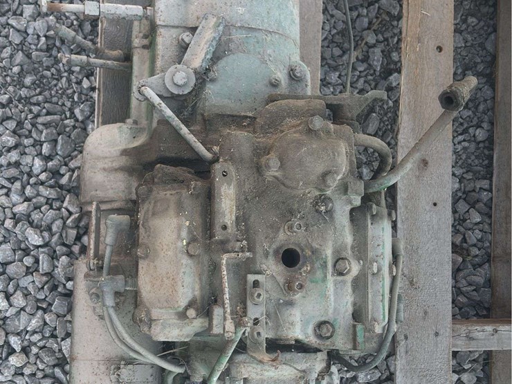 john-deere-4-cylinder-pony-motor-image-9