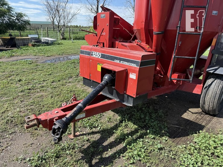 case-ih-1250-image-2