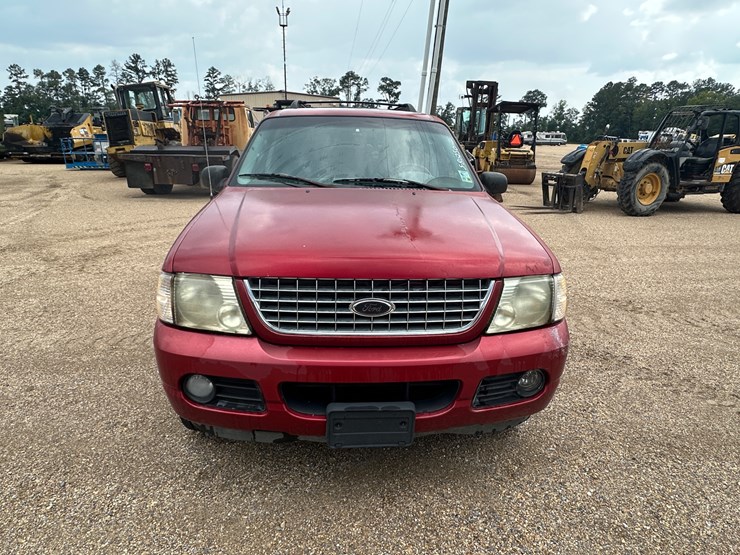 2005-ford-explorer-image-6