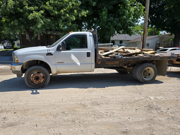 2004-ford-f550-image-6