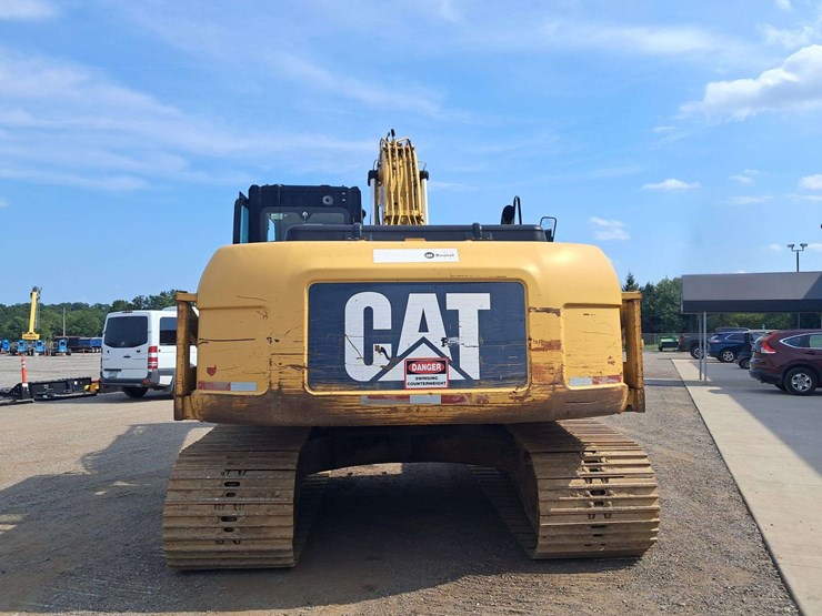 2011-caterpillar-320dl-image-4