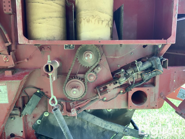 2003-case-ih-rbx562-image-16
