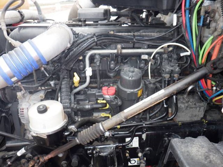 2020-kenworth-t680-image-12