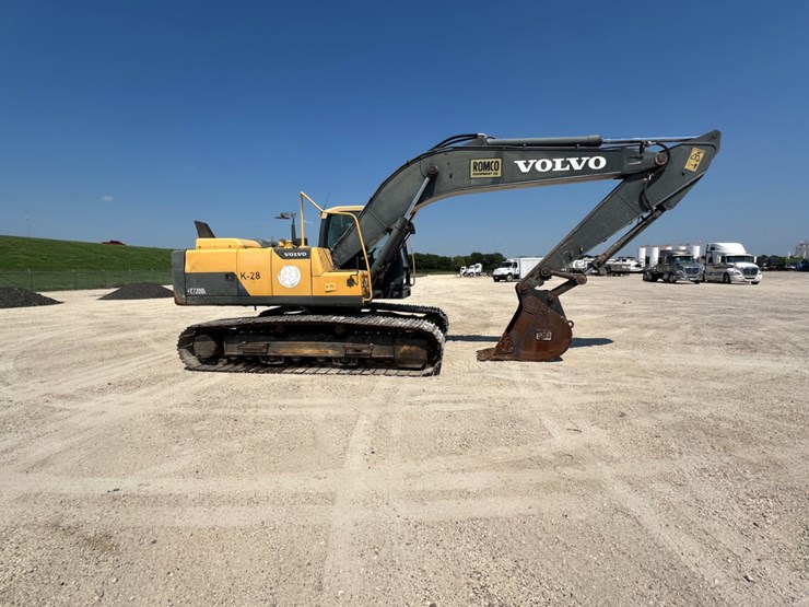 2013-volvo-ec220dl-image-4
