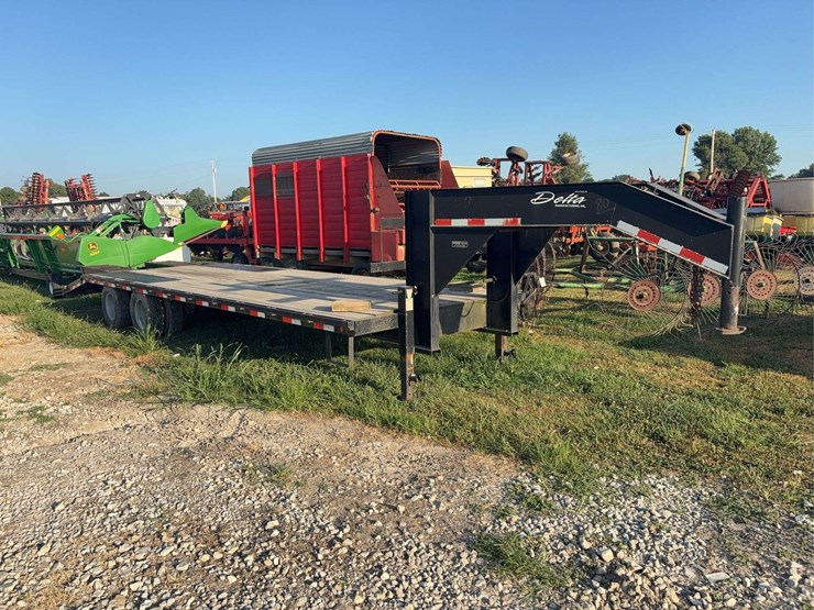 2007-delta-gooseneck-28ft-long,-with-dovetail,-ramps,-20,000lb-axles,-oil-bath-hubs,-good-tires,-lights-work,-vin--4mwfs28287n019245-image-1