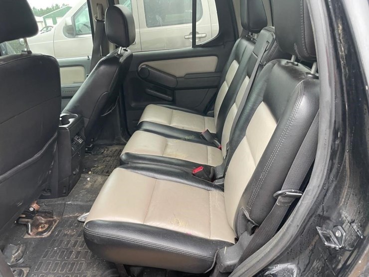 2007-ford-explorer-image-11