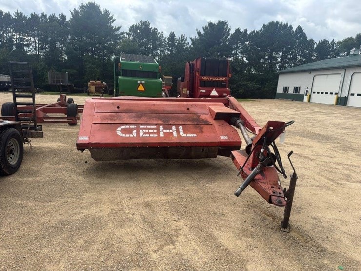 gehl-2340-image-1
