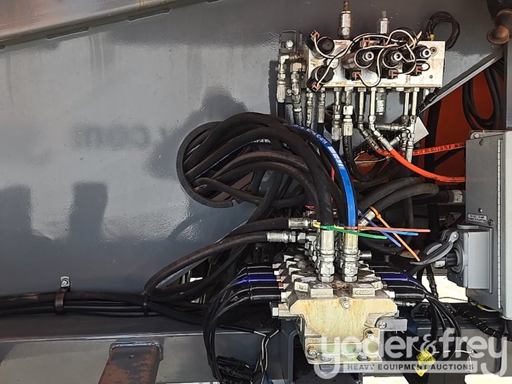2016-snorkel-tb86j-image-40