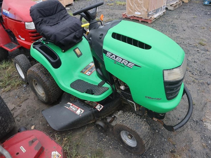 sabre-l&g-tractor-image-2