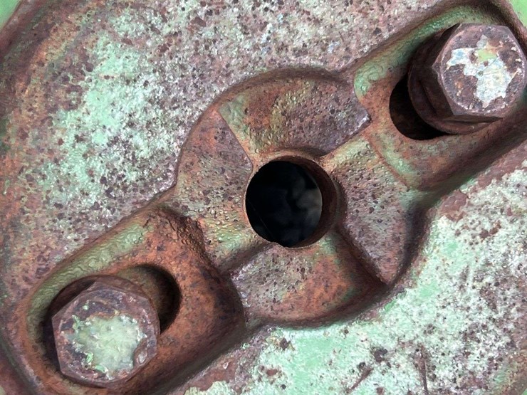 john-deere-model-g-flywheel-image-3