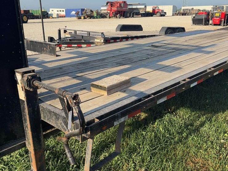 2007-delta-gooseneck-28ft-long,-with-dovetail,-ramps,-20,000lb-axles,-oil-bath-hubs,-good-tires,-lights-work,-vin--4mwfs28287n019245-image-5