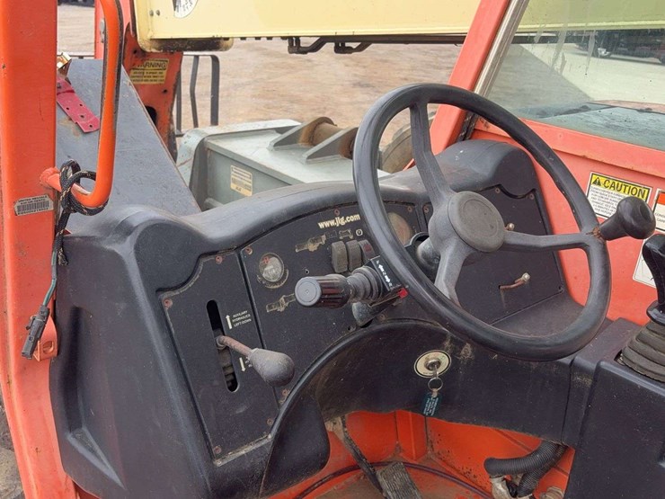 2006-jlg-g6-42a-image-32