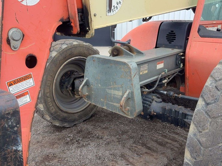 2006-jlg-g6-42a-image-24