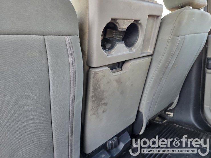 2022-ford-f350-xl-image-38