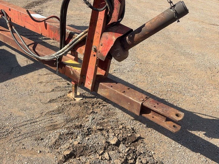 new-holland-890-image-19