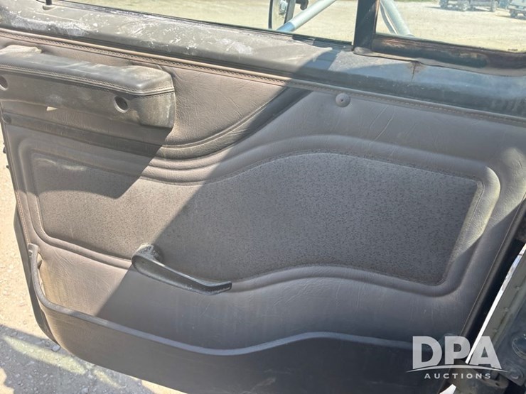 2000-ihc-4900-dry-tender-truck-(dr12098,-unit-25102)-image-67