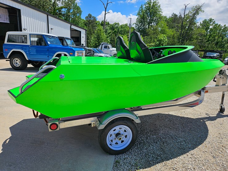 #18971-•-10'-jet-boat-image-19