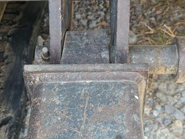 bobcat-325-image-85