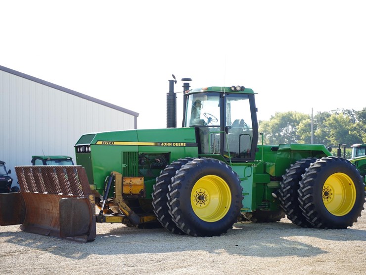 1990-john-deere-8760-image-1