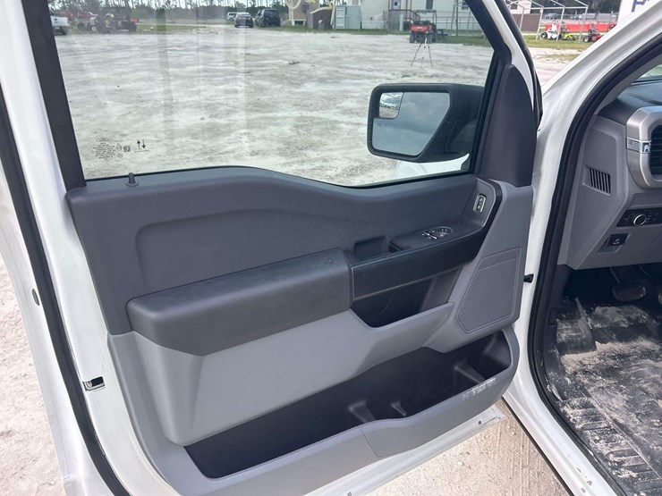 2022-ford-f150-image-13
