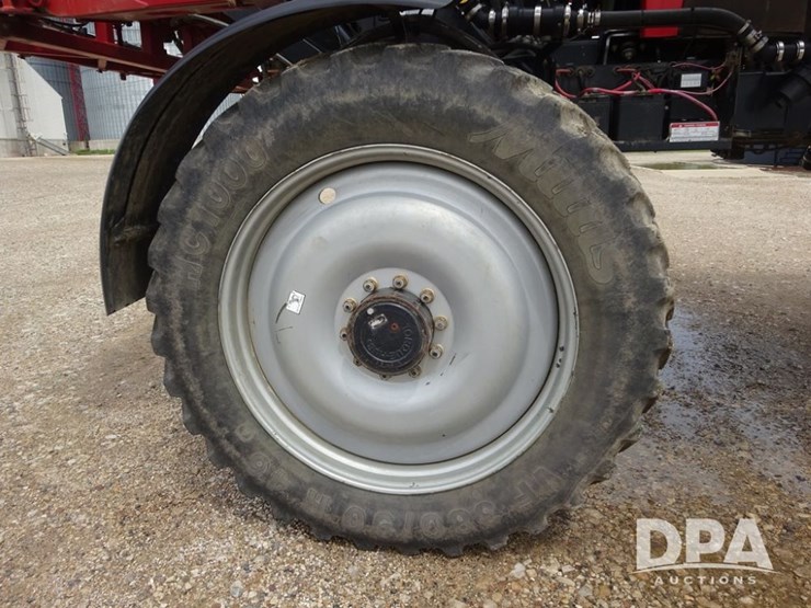2015-case-ih-patriot-4440-image-49