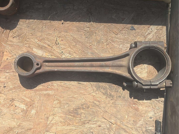 john-deere-model-g-rod-set-and-camshaft-image-6