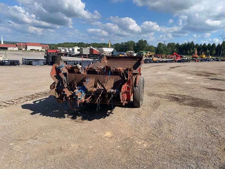 new-holland-519-image-5