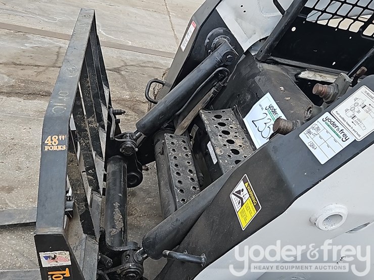 bobcat-s300-image-11
