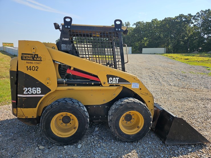 2004-caterpillar-236b-image-10