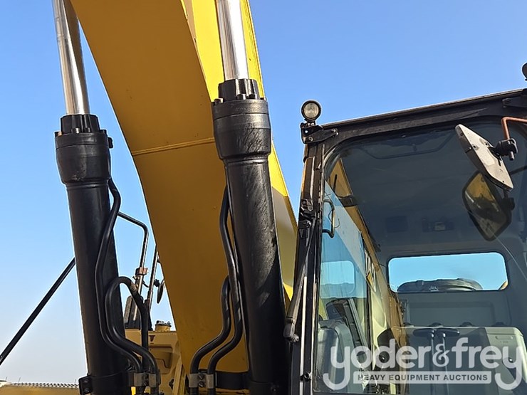 2015-caterpillar-336-f-image-30