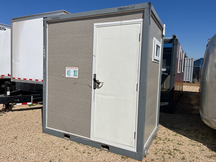 #50541-•-portable-restroom-image-1