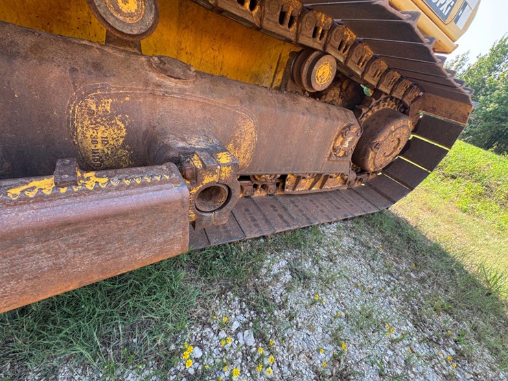 2019-komatsu-d65-image-6