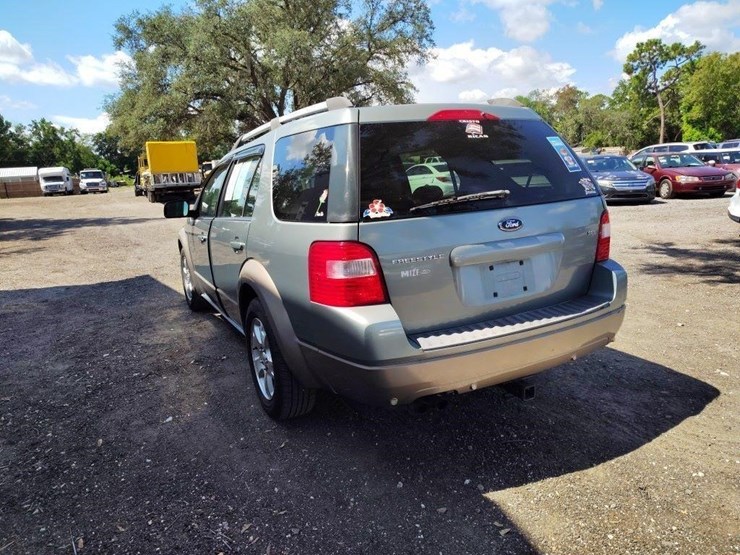 2005-ford-freestyle-image-4
