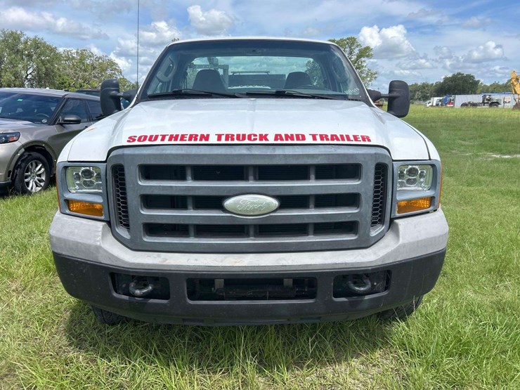 2005-ford-f250-image-28